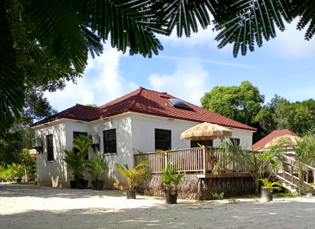 The Pilot House Hotel Rock Sound Luaran gambar