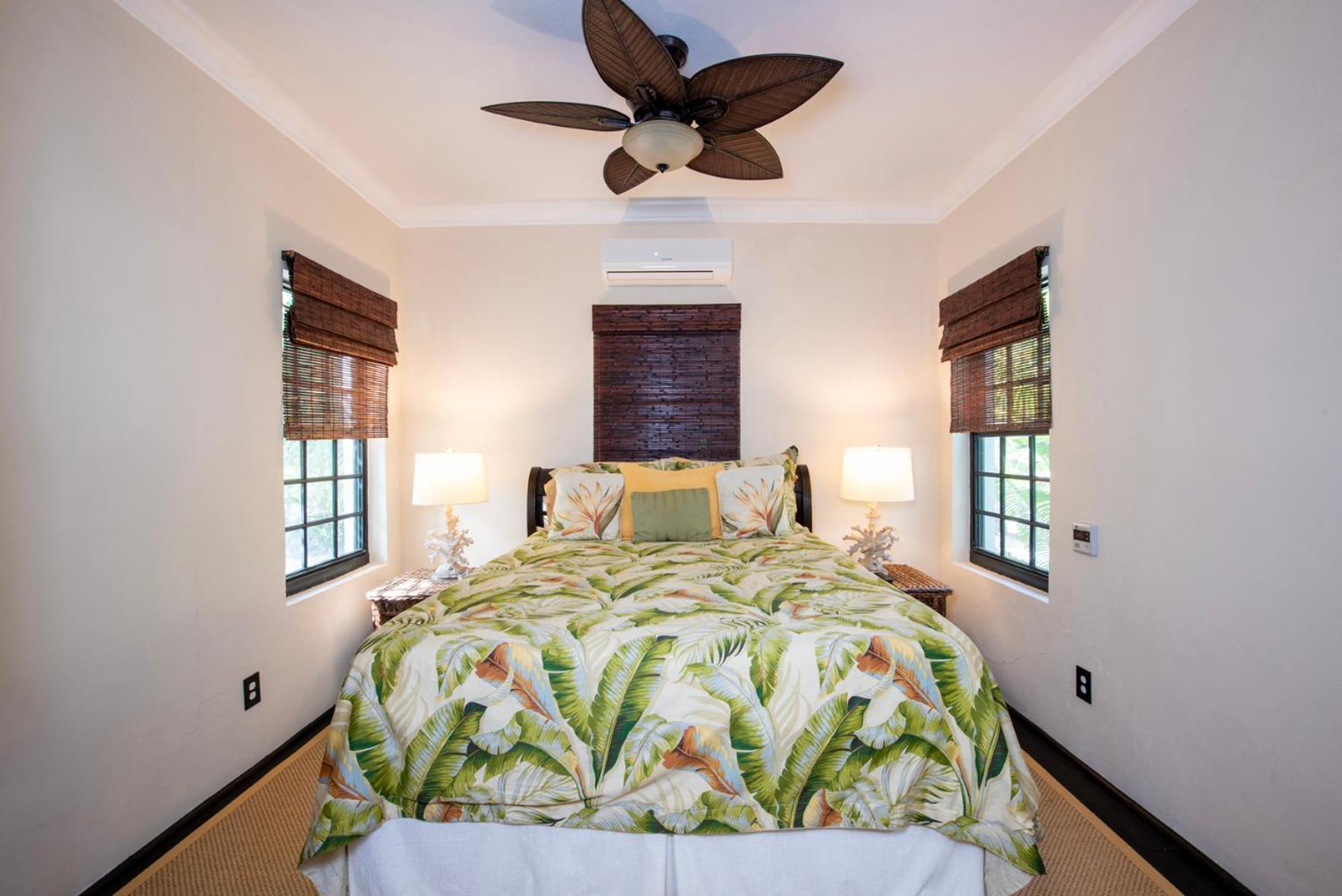 The Pilot House Hotel Rock Sound Luaran gambar